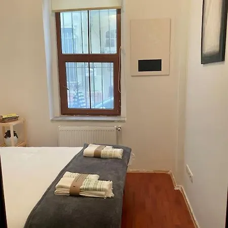 Redecorated Flat With The Island Kitchen 100 Mbps * Istanbul